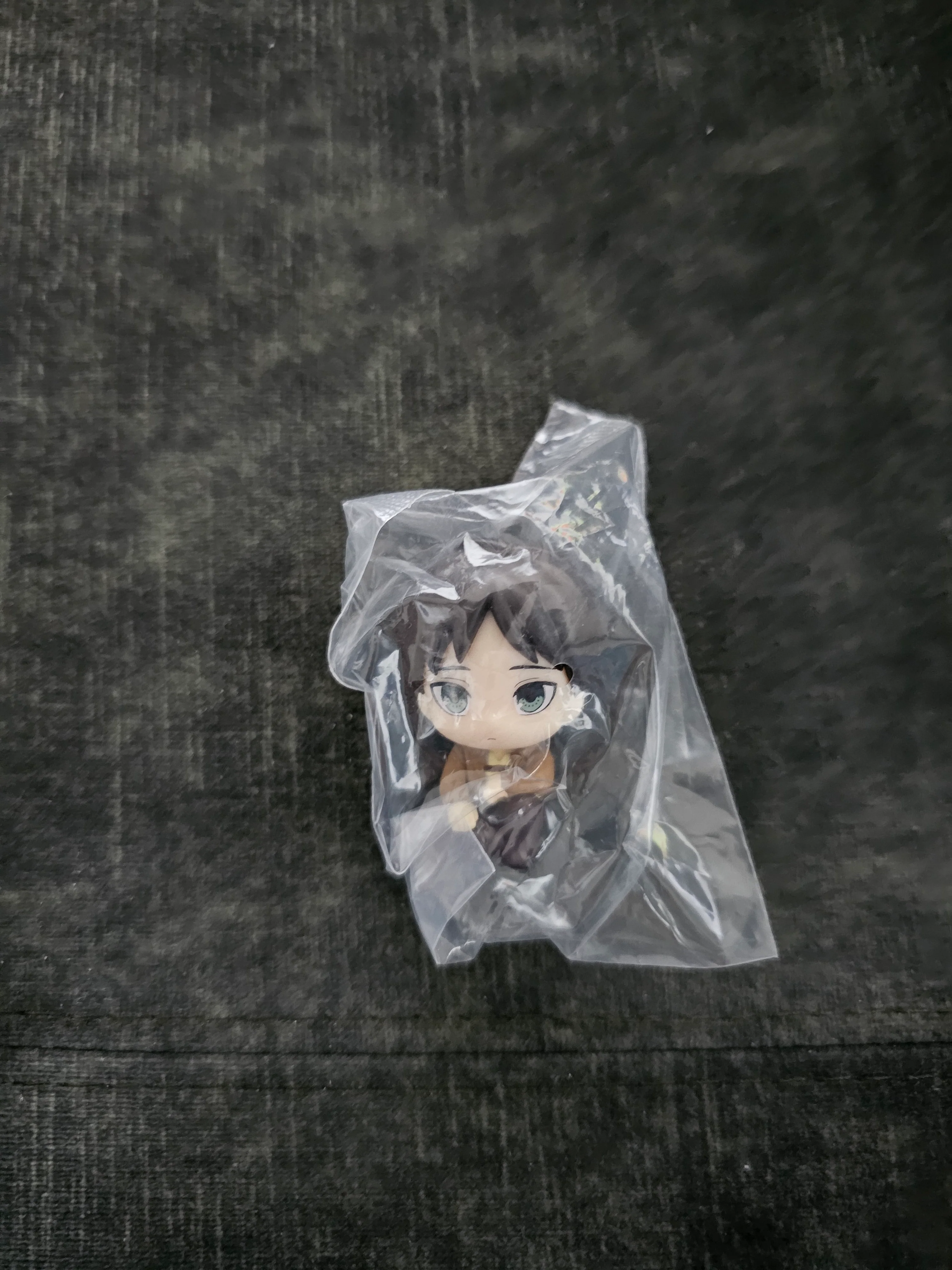 Attack on Titan - Gashapon "sitting" Mini Figuren in 5 Motiven - Image 6
